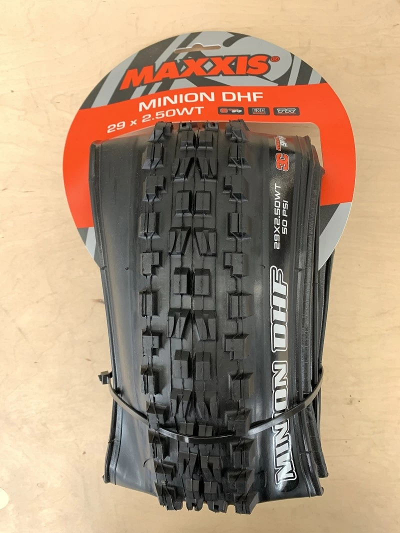 Maxxis - Reifen Minion DHF 29x2,5, WT, TR, EXO, 3C Maxx Grip, 1055g 1 Maxxis - Reifen Minion DHF 29x2,5, WT, TR, EXO, 3C Maxx Grip, 1055g