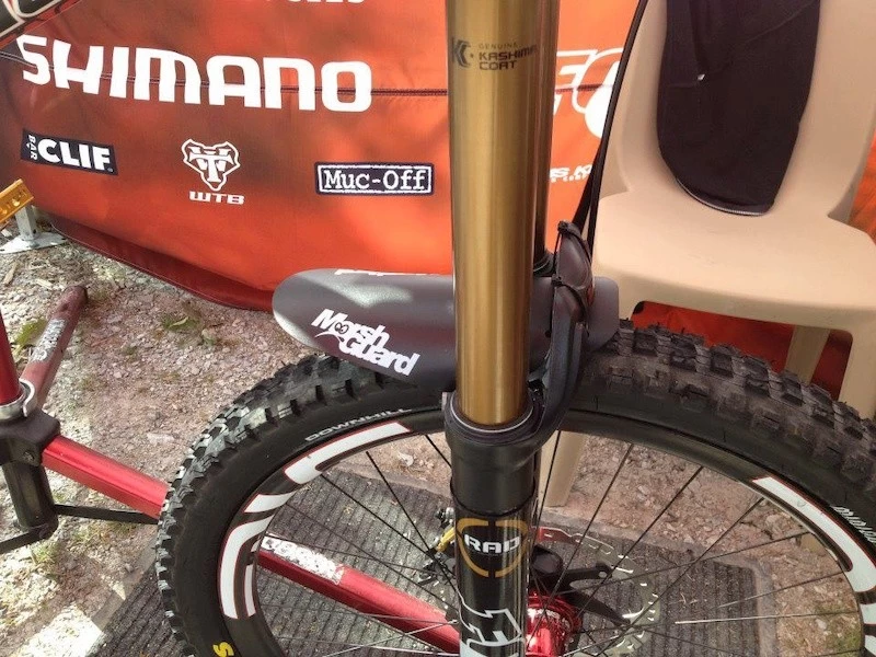 Marsh-Guard - Universal Spritzschutz PLUS Grün 2 Marsh-Guard - Universal Spritzschutz PLUS Grün – Bild 2